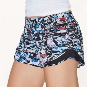 Lululemon Hotty Hot Short II Culture Clash Multi Black / Black Sz 8 Tall